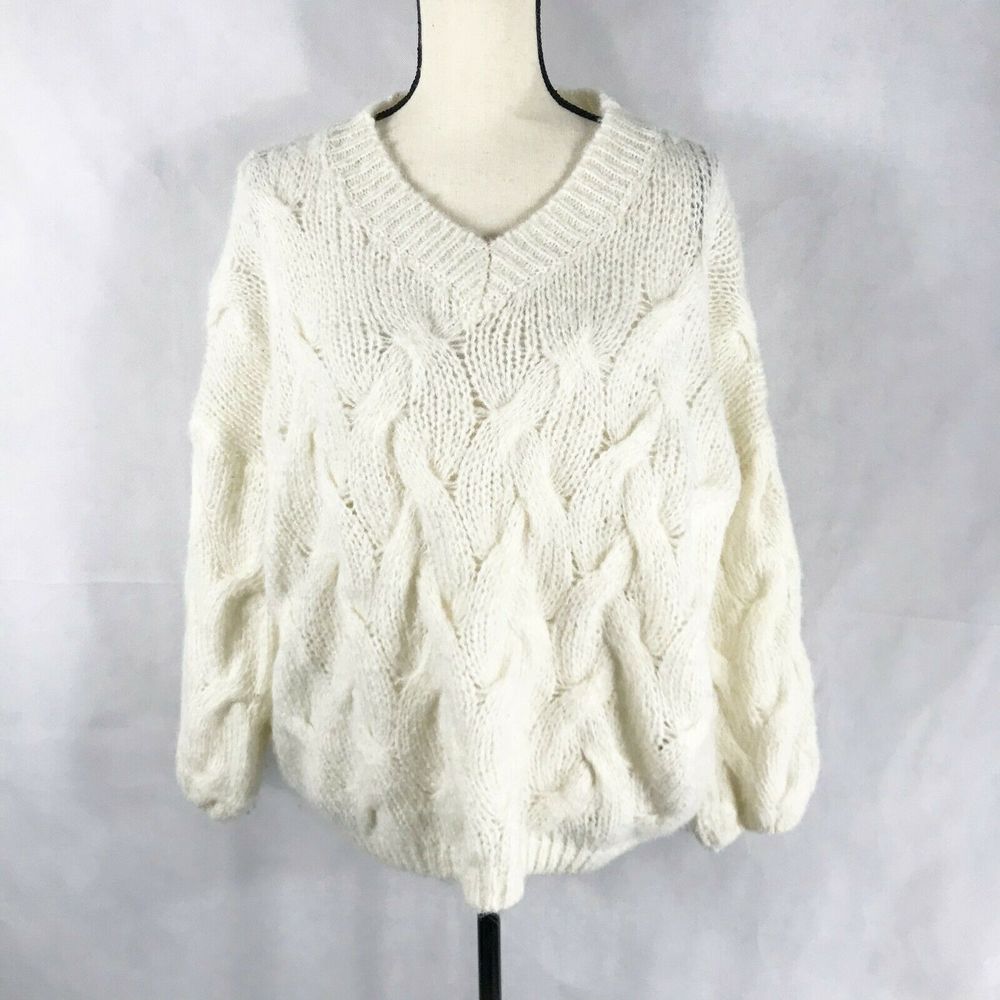 Aaron & Amber Knit Fuzzy Sweater Cream Pullover S